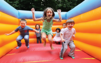 medias juegos inflablas para niños ok 744x465
